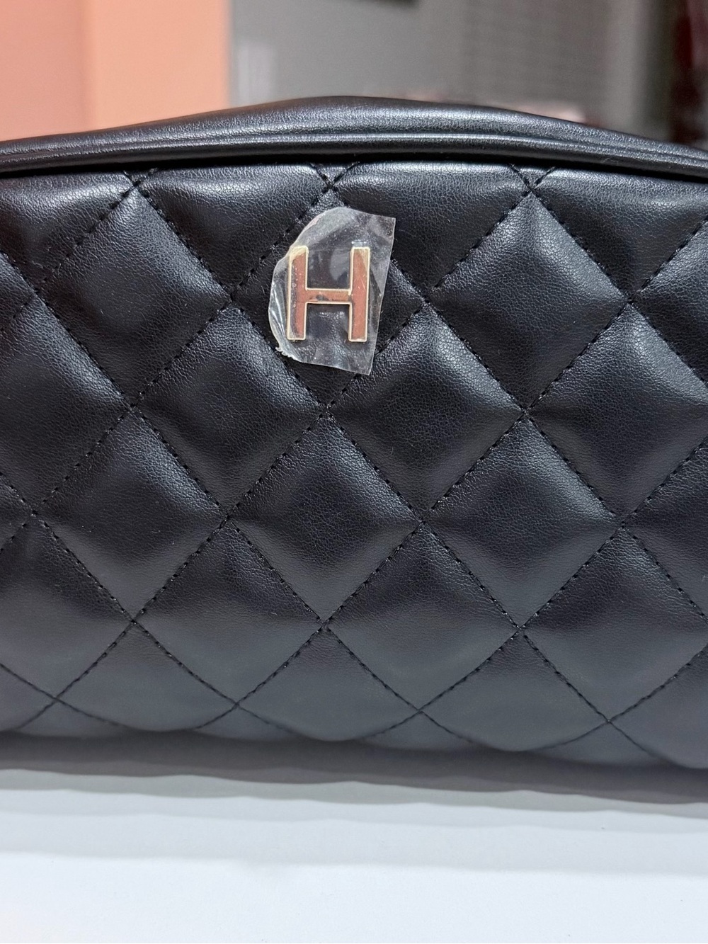 Fashion Men’s Quilted Toiletry Case / Curvy Cosmetic Bag